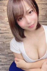 秋山ゆえ